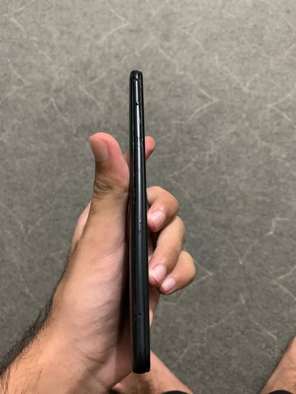 Samsung Galaxy A30 4/64 3