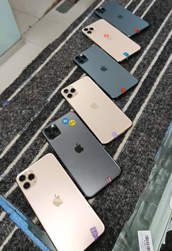 ALL IPHONE MODELS AVAILABLE 4