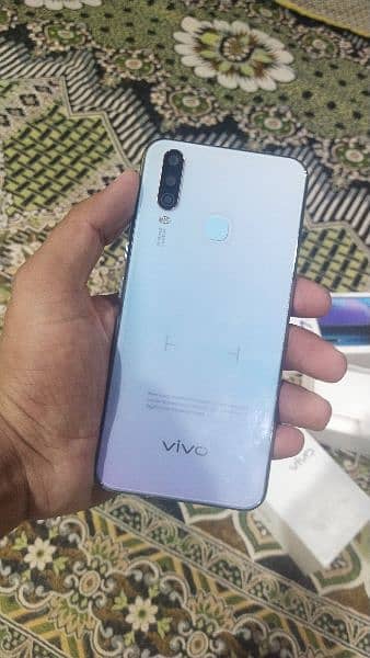 vivo y17 8/256GB condition 10/10 argent sale 1