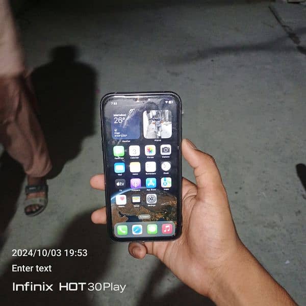 iPhone 11 urgent sale 4