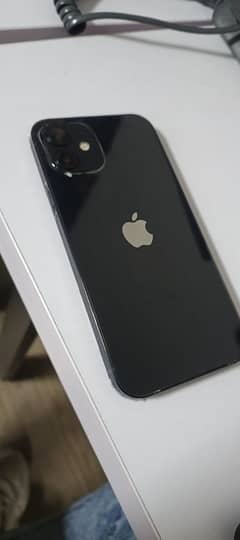 Iphone 12 non pta 64gb 10/10