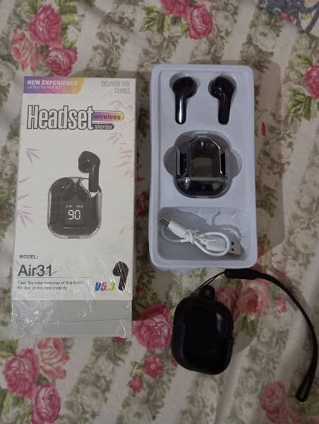 Air 31 Earbuds 4