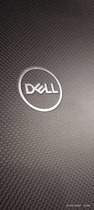 Dell Precision 7740 0