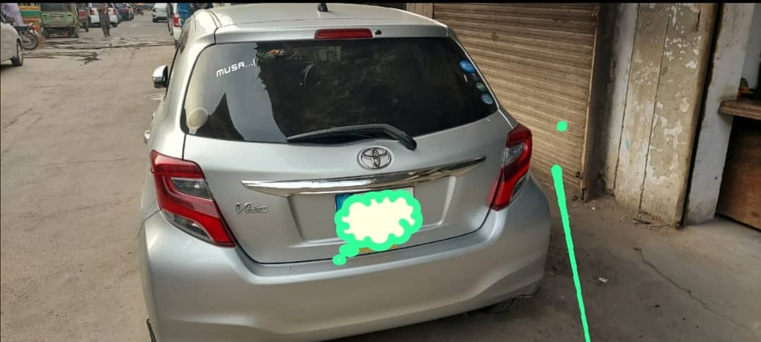 Toyota Vitz 2015 F. 1.0 15