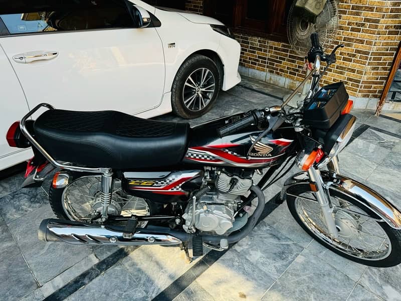 honda 125 black 2024 5