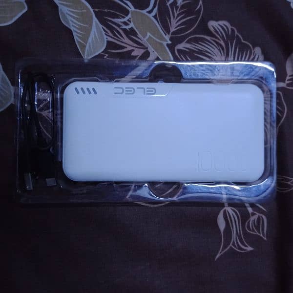 ELEC portable power bank 4