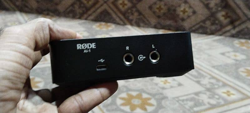 RODE Ai Audio interface. read add 1