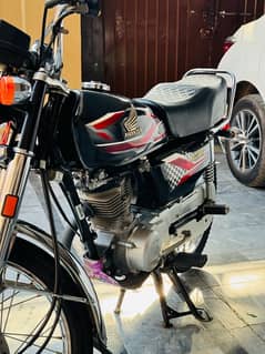 honda 125 black 2024