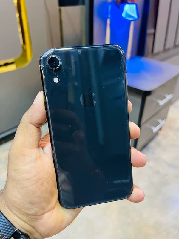 iphone xr 64gb 0