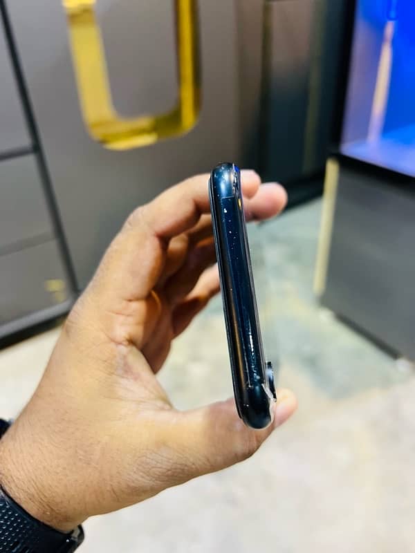 iphone xr 64gb 4