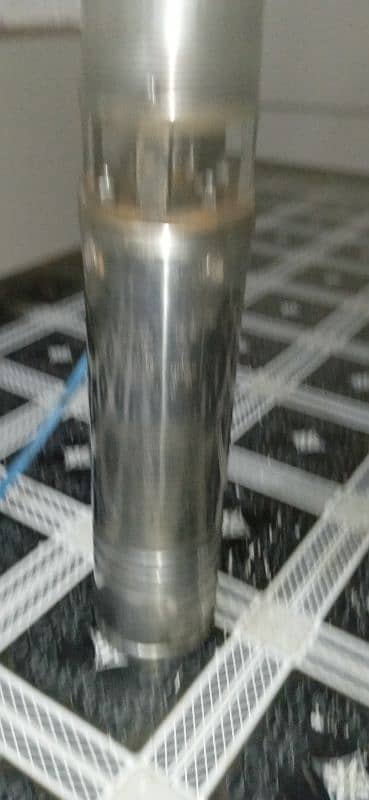 summersible pump good condition 1