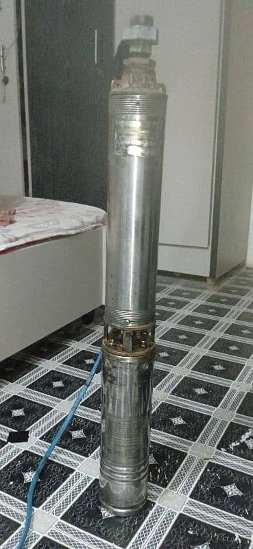 summersible pump good condition 2