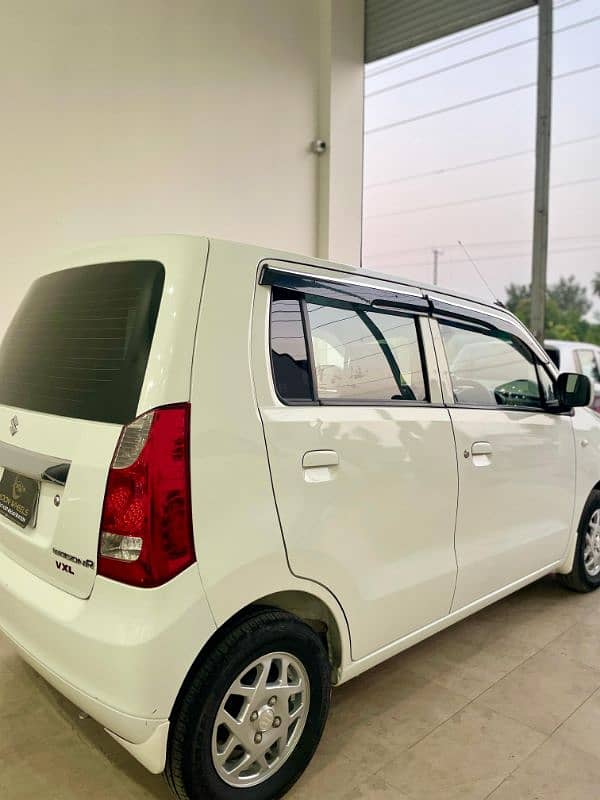 Suzuki Wagon R 2022 11