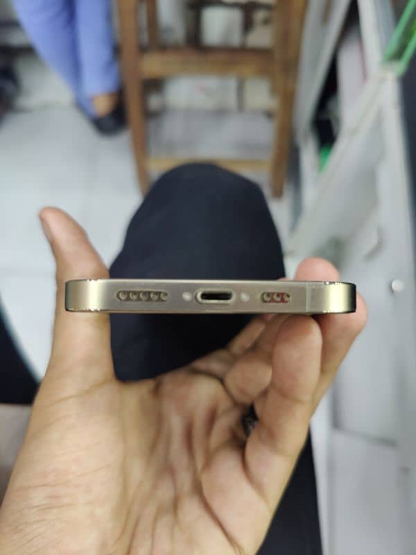 Iphone 12 pro Pta 4