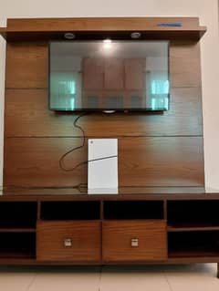 TV unit/media wall