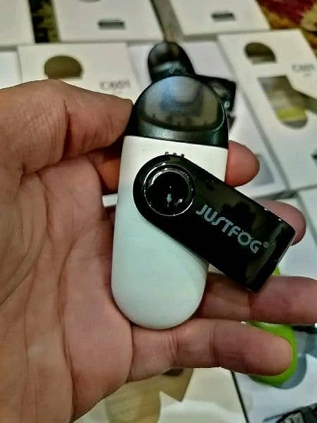 JUSTFOG C601 KIT SMART VAPING POD

VAPE+POD
MINI SMART DEVICE 3