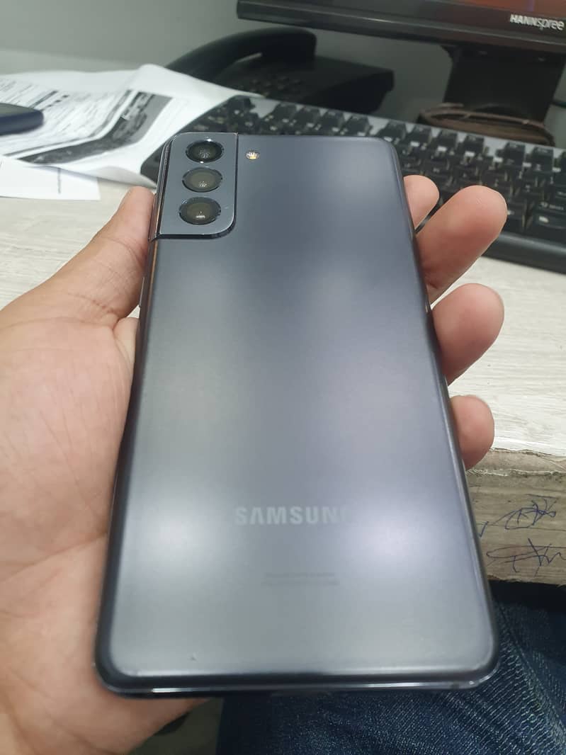 Samsung Galaxy S21 5g 4