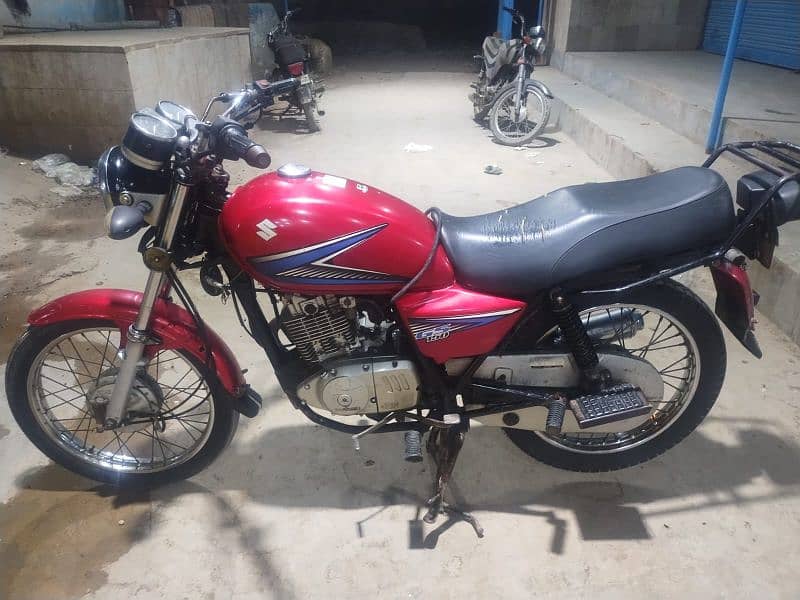 Suzuki GS 150CC 2