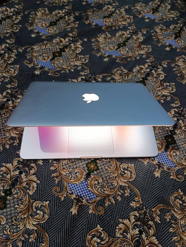 Apple MacBook pro 2015 8GB Ram 128Gb SSD 0