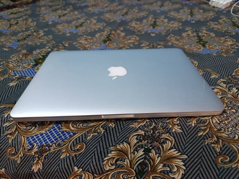 Apple MacBook pro 2015 8GB Ram 128Gb SSD 4