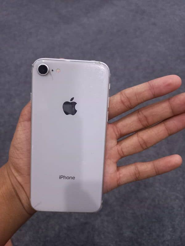 iphone 8 64gb  with complete box without handfree 3