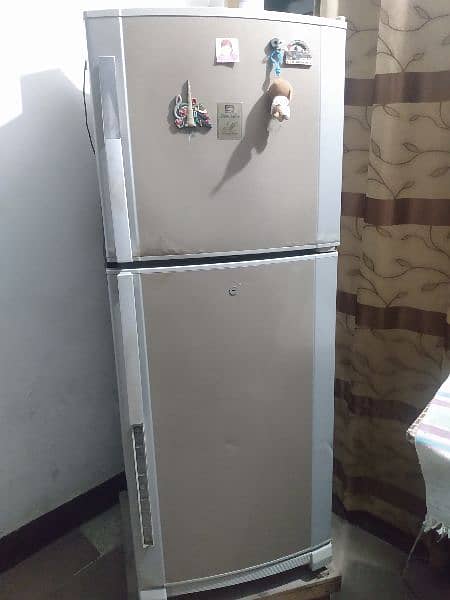 DAWLANCE MONOGRAM REFRIGERATOR FOR SALE 0