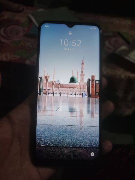 Realme 5i condition 10/8. . . . . 4/64 ,. 03276822670 1