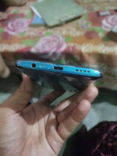 Realme 5i condition 10/8. . . . . 4/64 ,. 03276822670 2