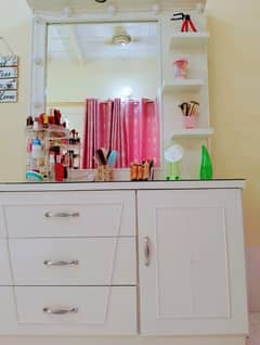 dressing table ( vanity) customized