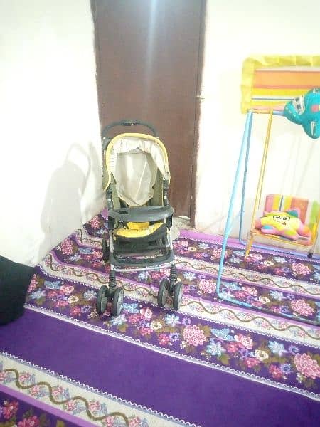 Mama Love Pram Good Condition 2