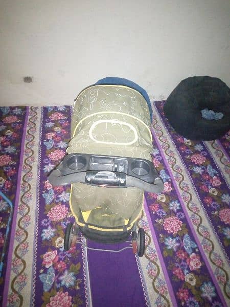 Mama Love Pram Good Condition 3