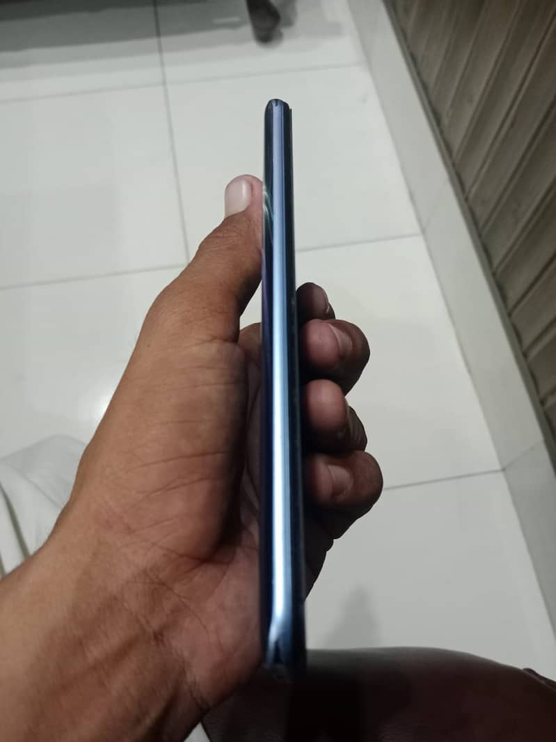 Vivo y51s 3