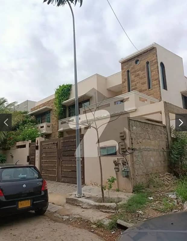 1000 Yards Single Storey Bungalow For Sale Block 4 in Gulshan-e-Iqbal: Excellent investment opportunity 7