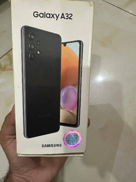 Samsung A32, 10/10 Condition with box 10