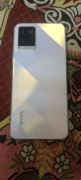 Vivo Y21 4