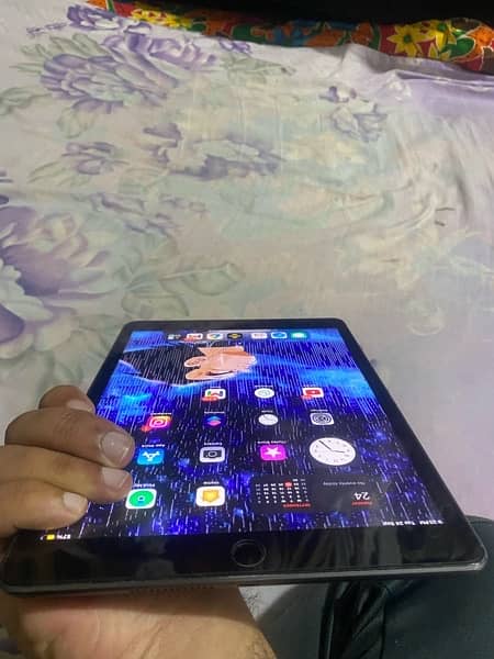 ipad 7th gen (Read add) 8