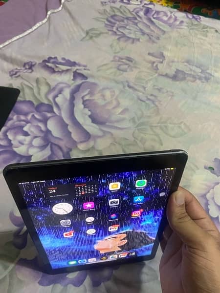 ipad 7th gen (Read add) 10