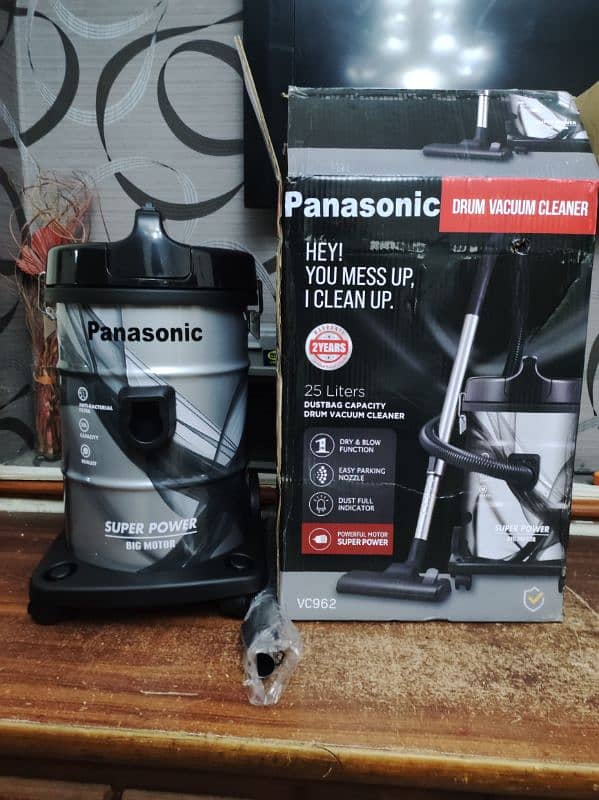 Panasonic 25 Liter Vacuum Cleaner Hoover deep fryer 0