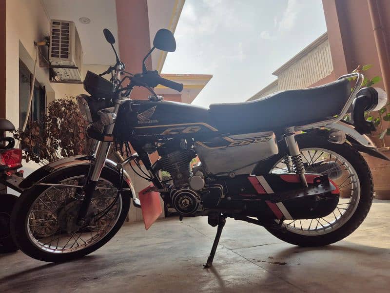 Honda CG 125 special edition 2022 3