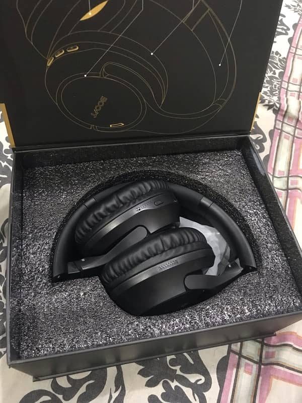 BOOST SYNC ANC WIRELESS HEADPHONES 0