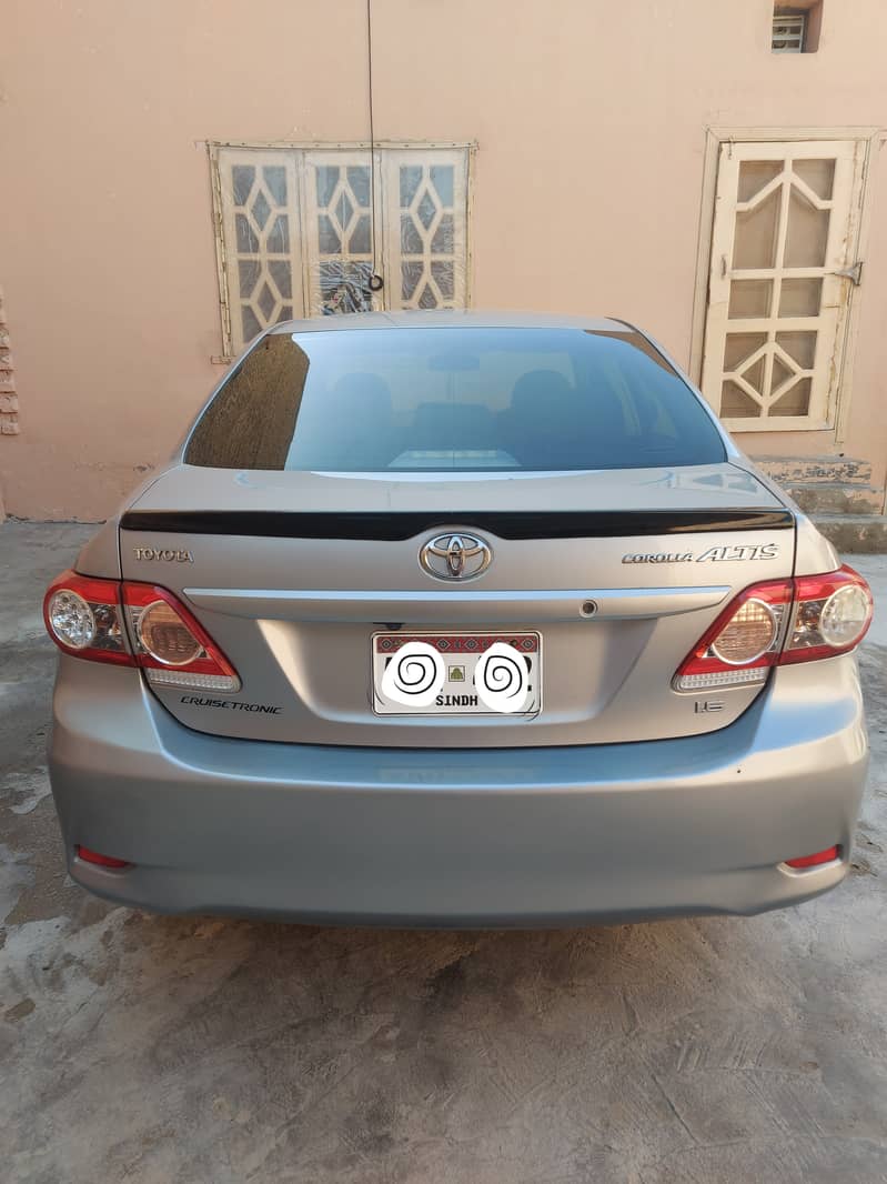 Toyota Corolla Altis 2011 2