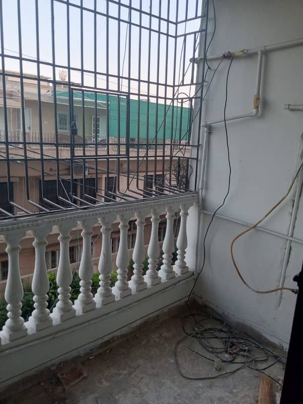 3 BED DD FLAT FOR SALE IN GULSHAN BLOCK-7 MARHABA CENTRE 11