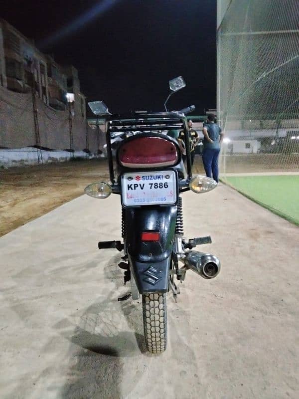 Suzuki GS150 1