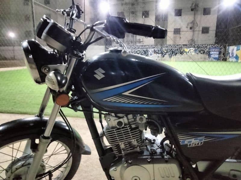 Suzuki GS150 5