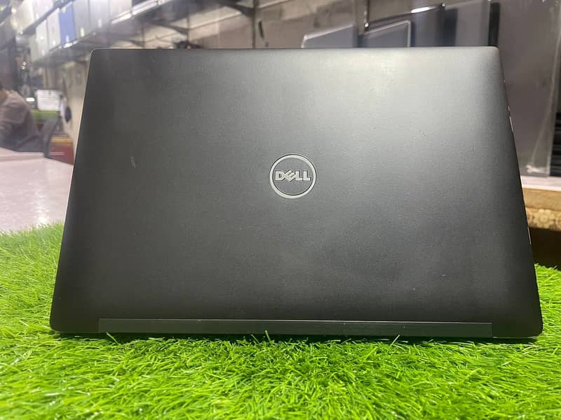 Dell Latitude 7280 (Touch Screen) 1