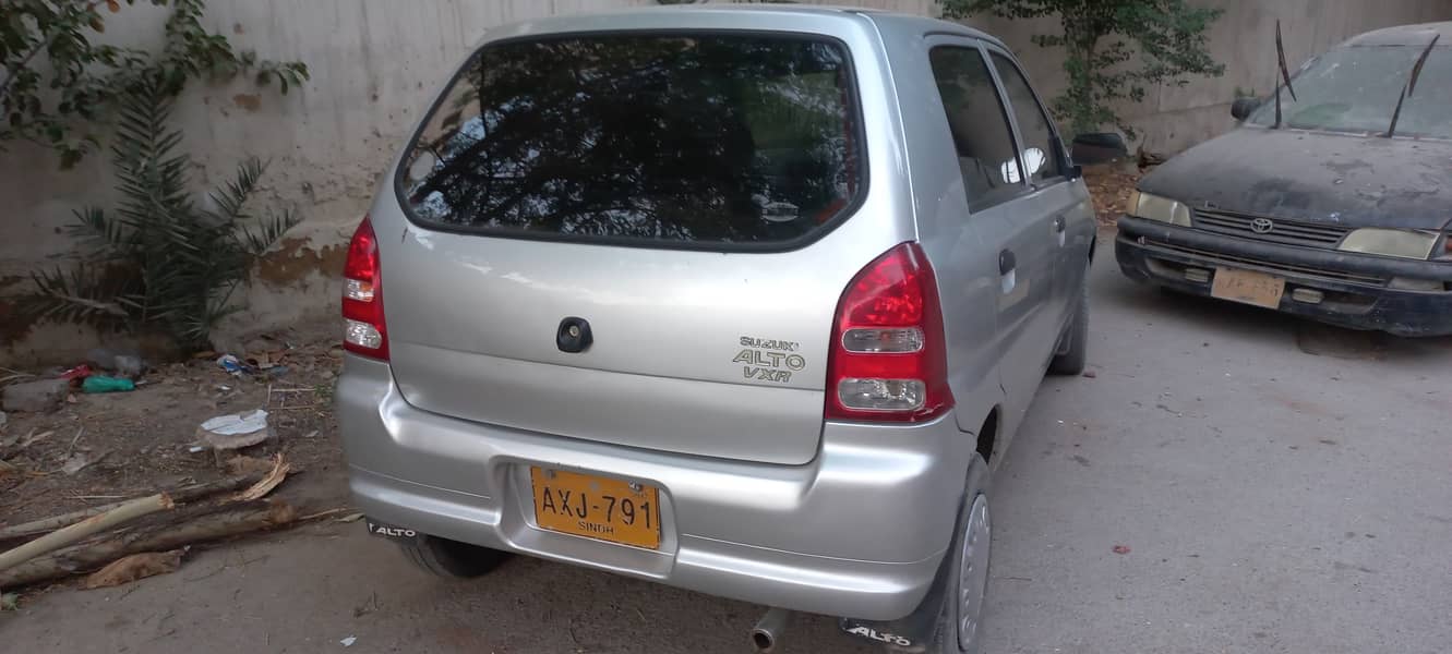 Suzuki Alto 2012 1