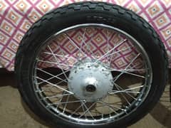 Suzuki GS 150 Tire and Rims