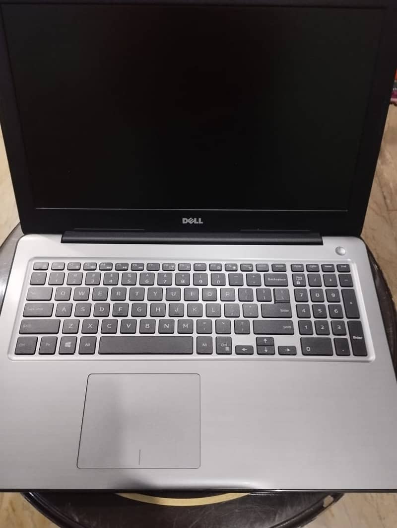 Laptop Dell Inspiron 5567, Ci7, 7 Gen, 128 GB SSD, 1 TB HDD, 24 GB RAM 0