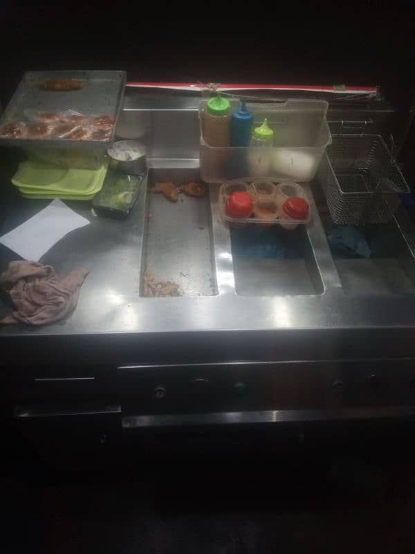 fast food making counter 9