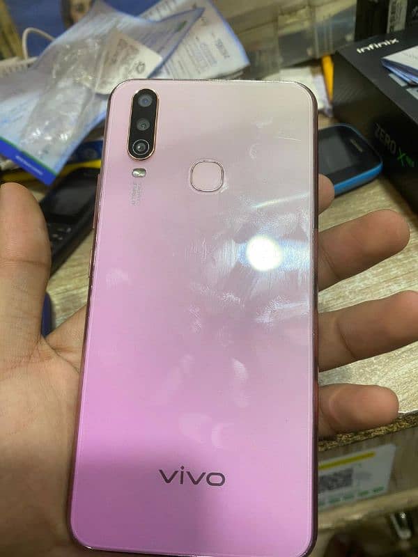 vivo Y17 8/256 4